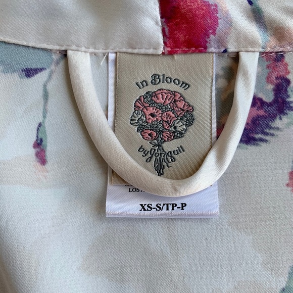 Floral Robe - Picture 4 of 5